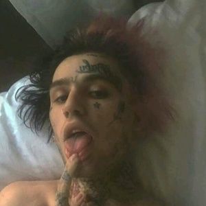 Meet your Posher, Lee